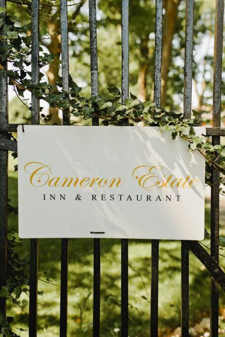 Cameron Estate Inn Mount Joy Esterno foto